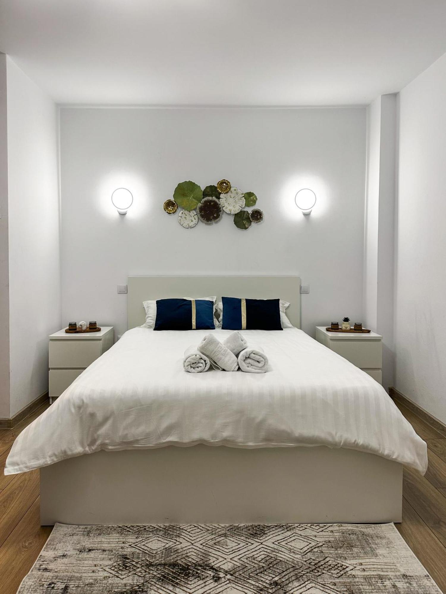 Superior One Bedroom Apartment Unirii Square Bukarest Exterior foto